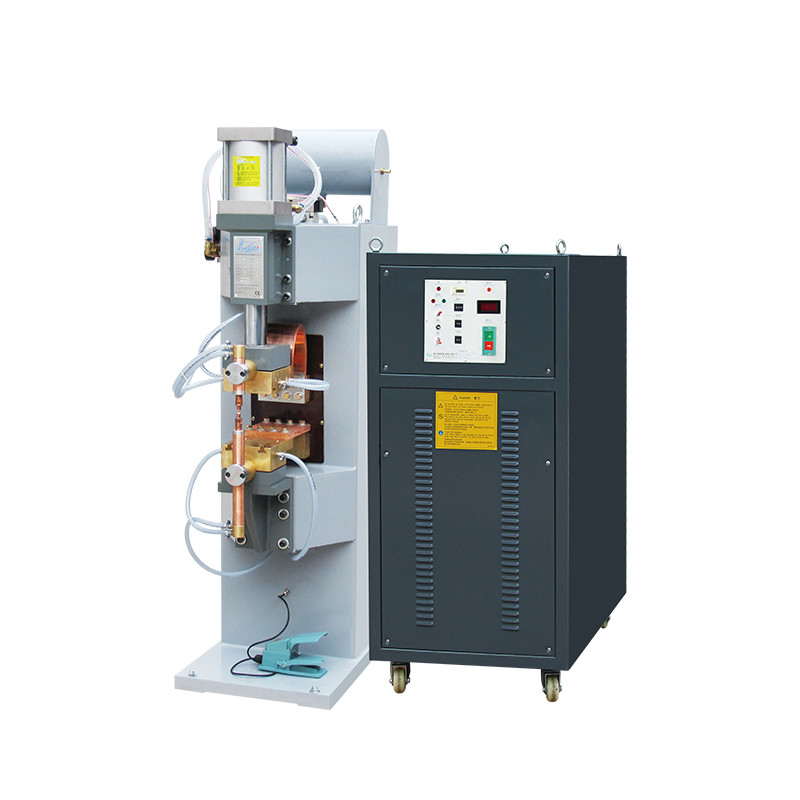 WL-C-Serie Die ideale Punktschweißmaschine für Heizbrenner Düsen und Endkappenmuttern