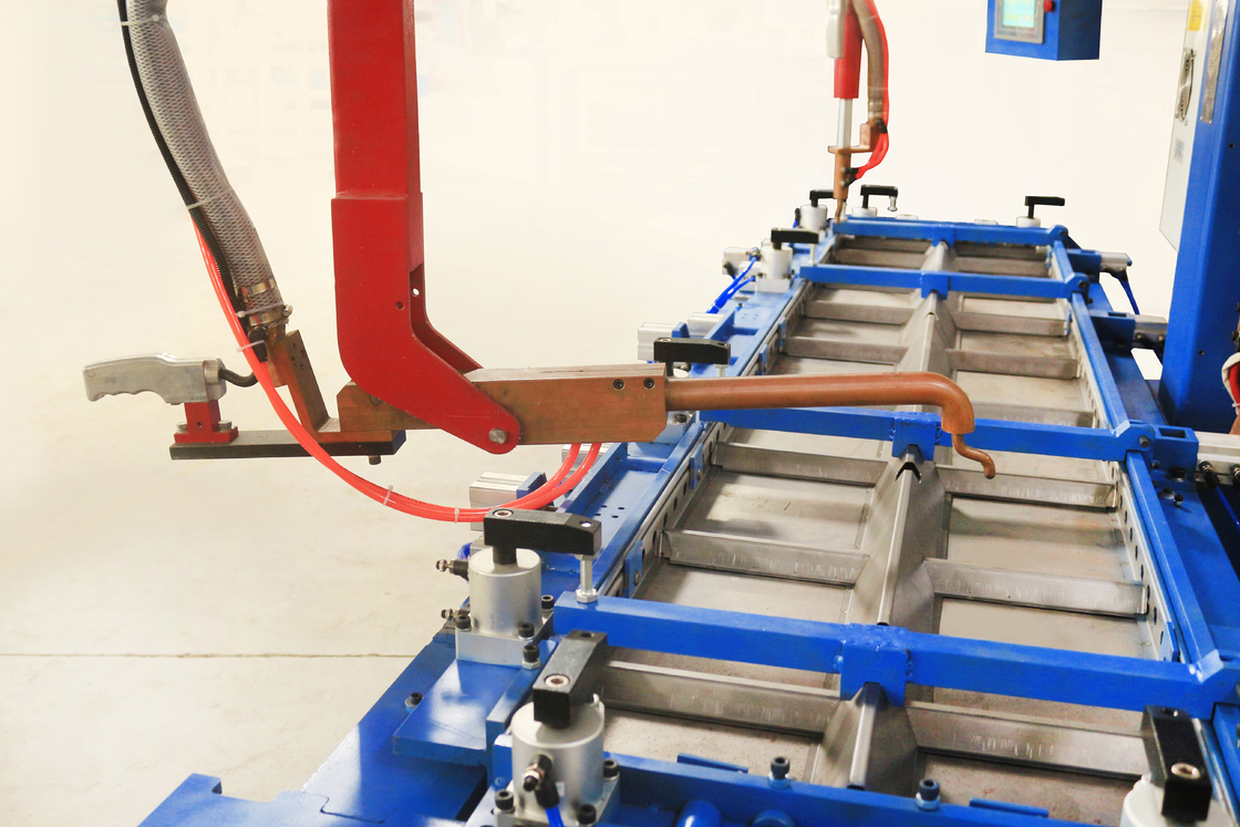 HWASHI Flexible Crank Arm Metal Sheet Door Panel Typ C Crank Arm Table Spot Schweißmaschine Schweißmaschine