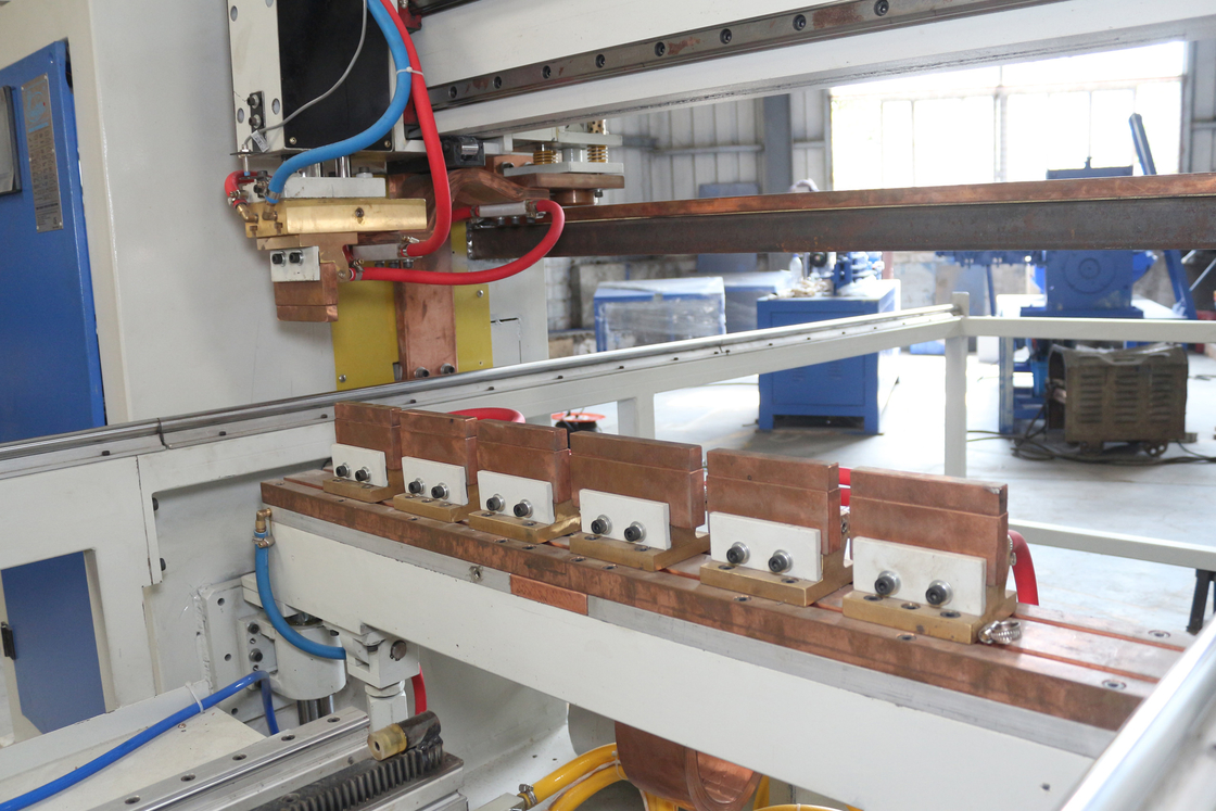 Hwashi Automatische Multiple Head Wire Mesh Spot Schweißmaschine für Einkaufswagen