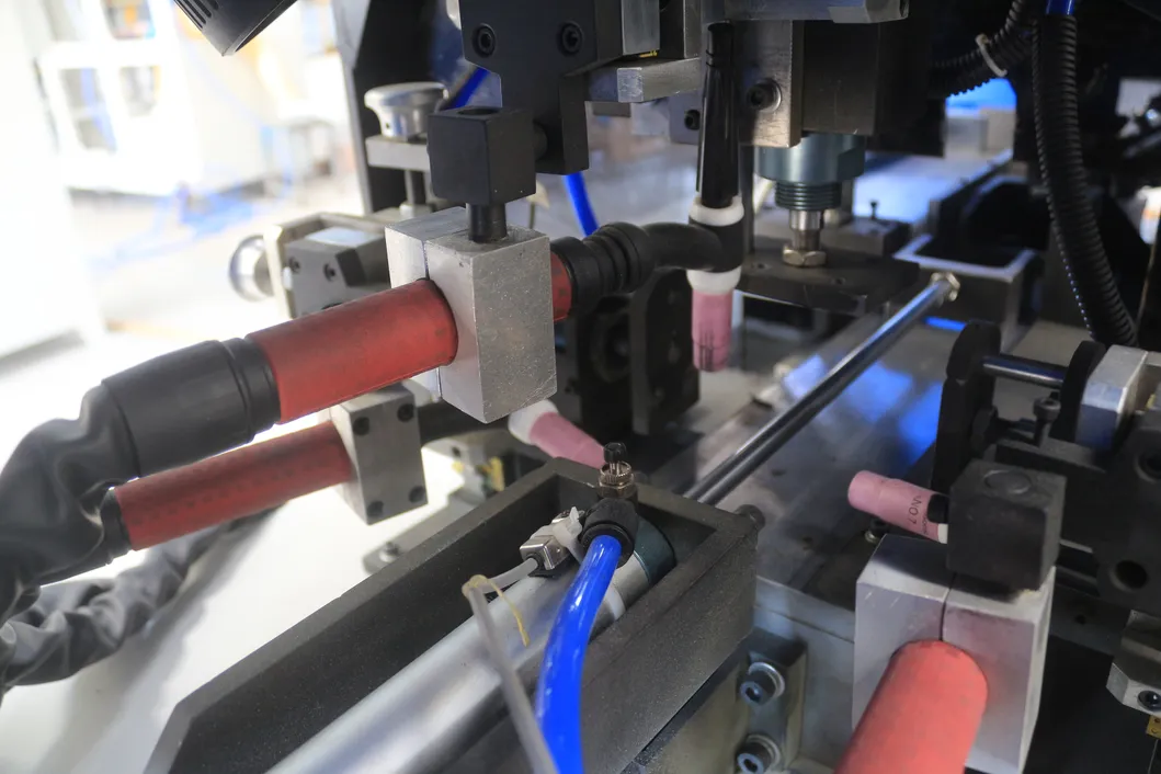 Hwashi Ei Laminationstransformator automatische TIG Schweißmaschine 2